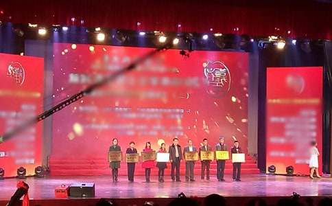 Сѧ��ĩ�佱����У��������