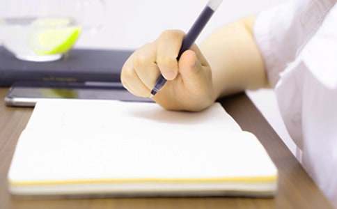 �������Ĺ��¶����