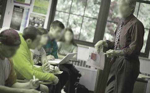 �׶���ʦ�ݽ���