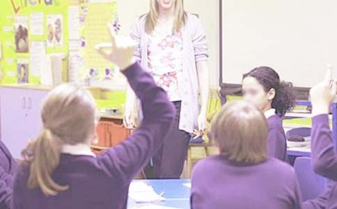 ��Ϣ�����ν�ѧ��˼��ࣨ15ƪ��