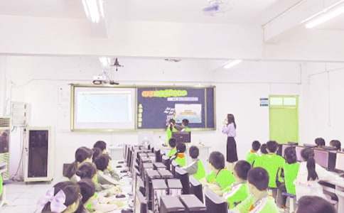 ���Ŵ��µľ��塷��ѧ��ѧ��˼