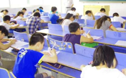 ���ſ����ݽ���ģ��ϼ���ƪ