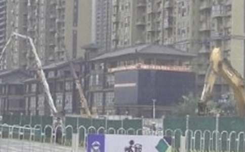 �ʩ����ͬ����