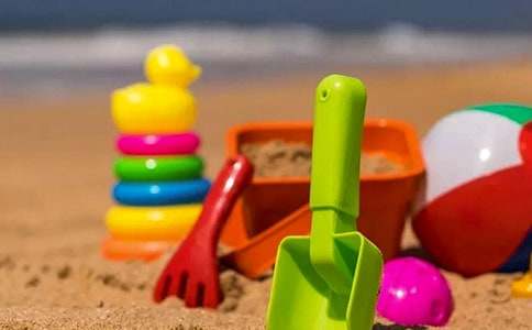 ����߹�̨ǰ�ĺ��ӡ���ѧ��˼