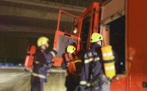 ������ȫ�ƶ�15ƪ���Ƽ���